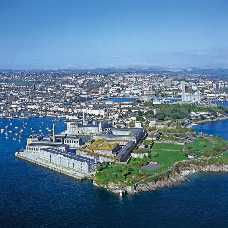Buckingham Place At The Royal William Yard Plymouth Exterior photo